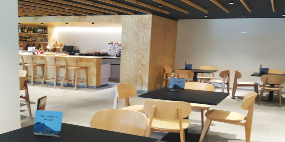 Apartamentos Midi 3000